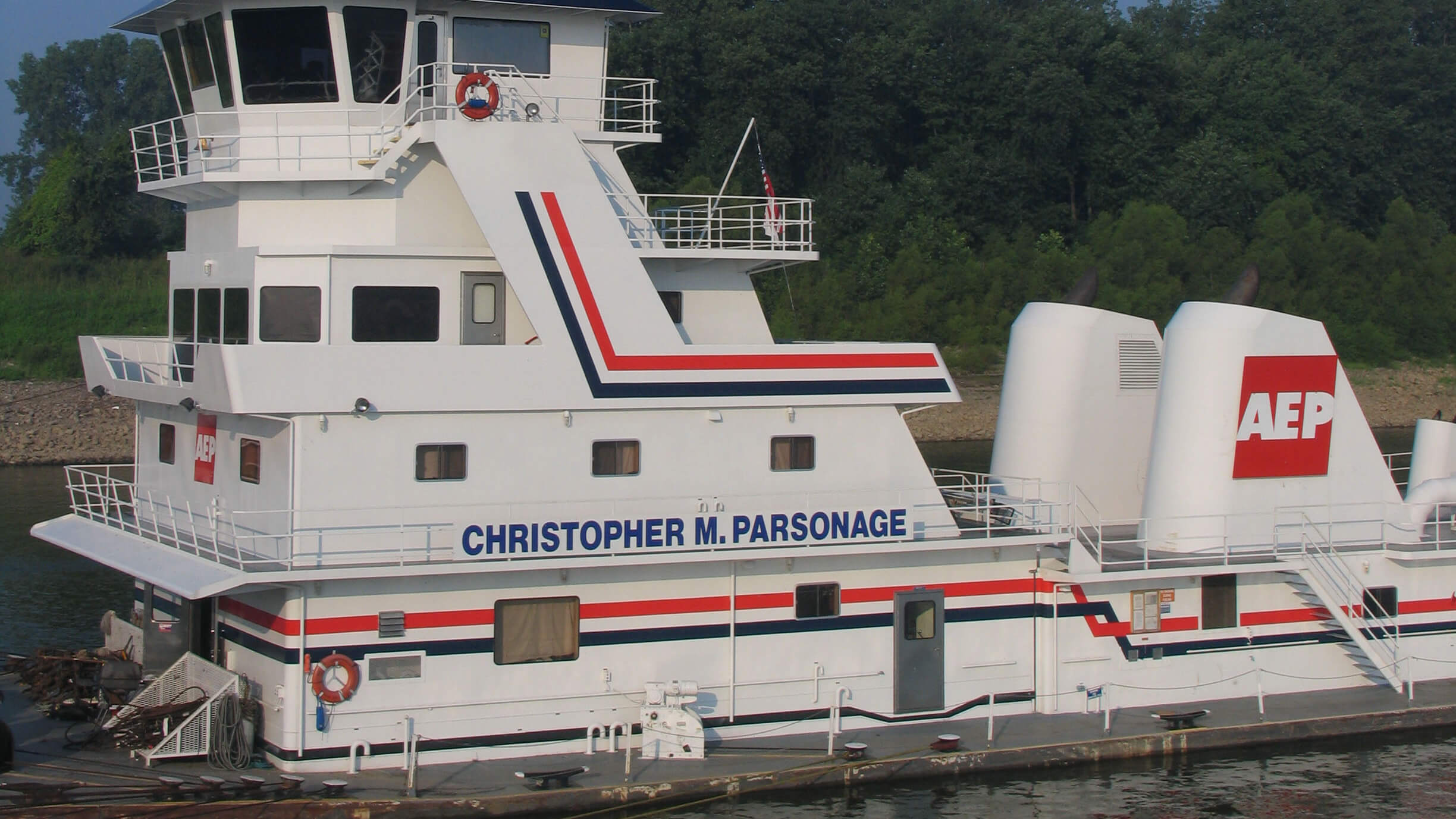 Christopher M. Parsonage towboat equipped with BAE Systems generator